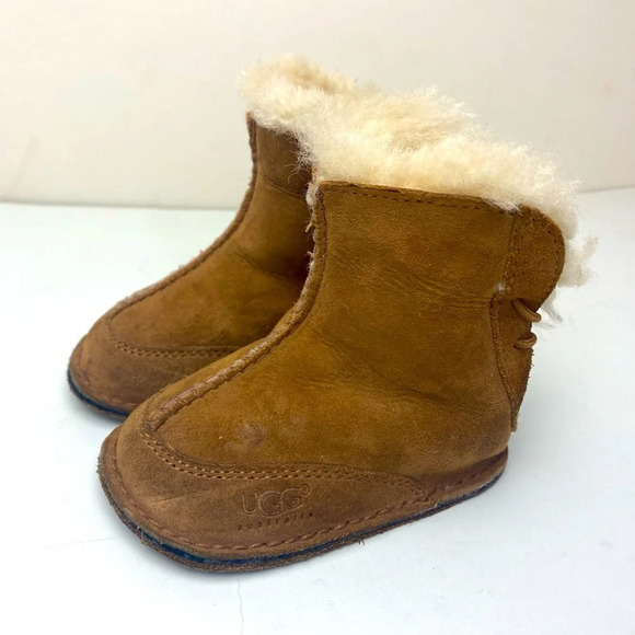 UGG Australia Insulated bootie infant size small (4-6months) - Picture 1 of 13
